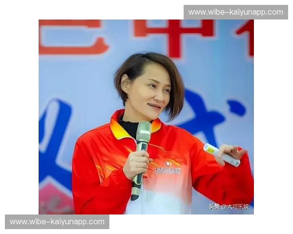 直播跳水：零距离体验空中惊艳，每一次入水都是热搜瞬间